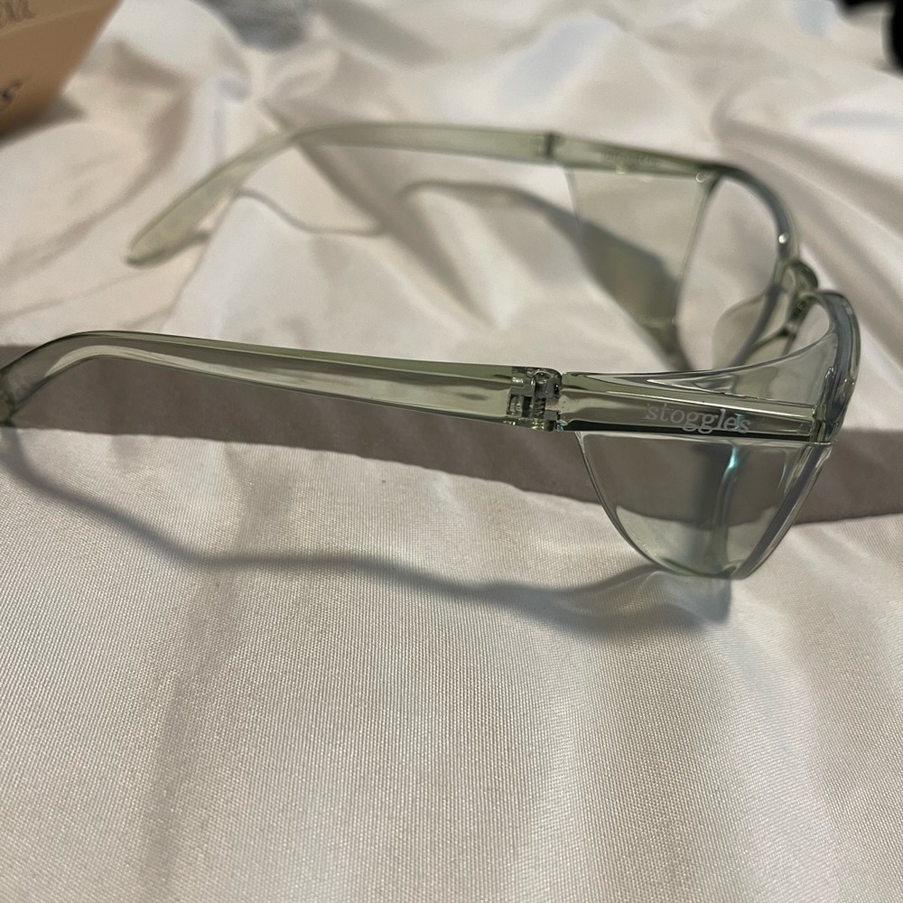 STOGGLES green BRAND NEW